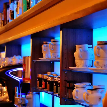 酒店 Und Restaurant