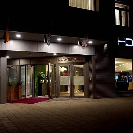 Und Restaurant Hotel 4*