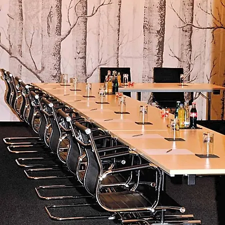 Und Restaurant Ξενοδοχείο 4*